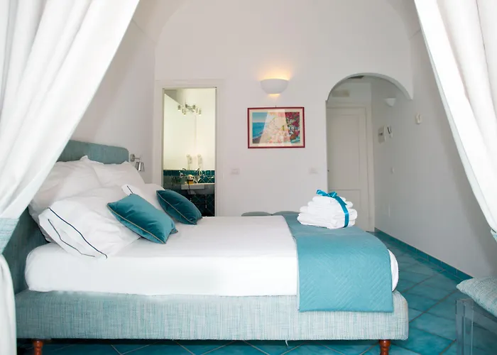 Residenza Pansa Bed & Breakfast 4*